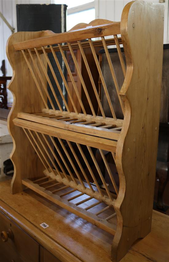Pine plate rack